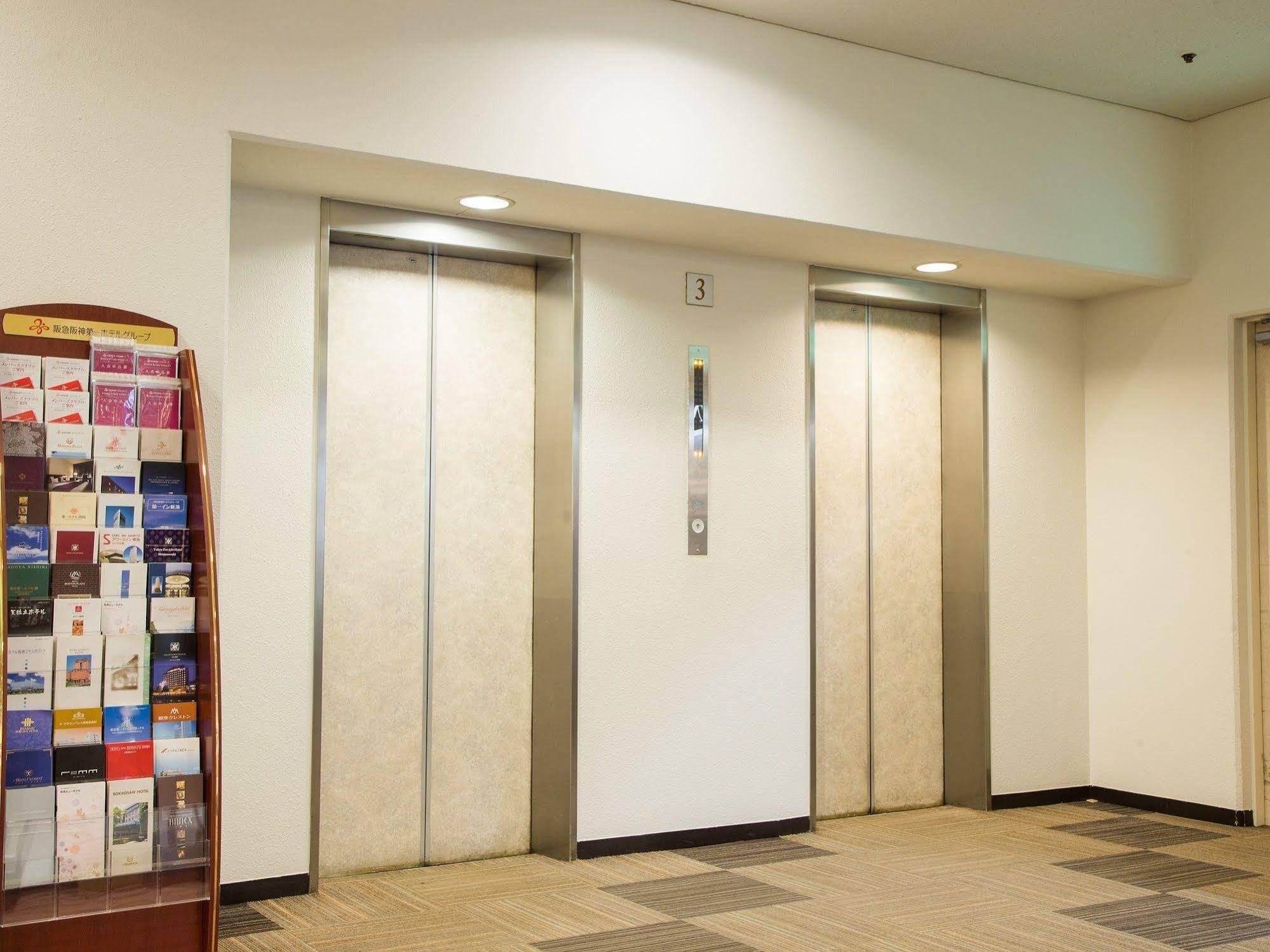 Osaka Umeda Os Hotel Екстер'єр фото